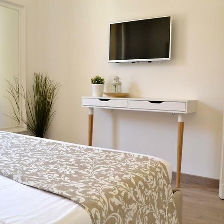 Modarno Exclusive Apartments Флоренция Экстерьер фото